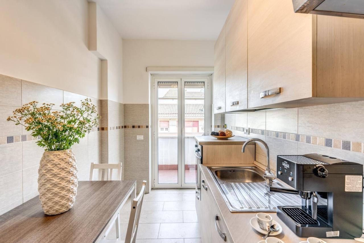 Holydom71 Apartment Рим Екстериор снимка
