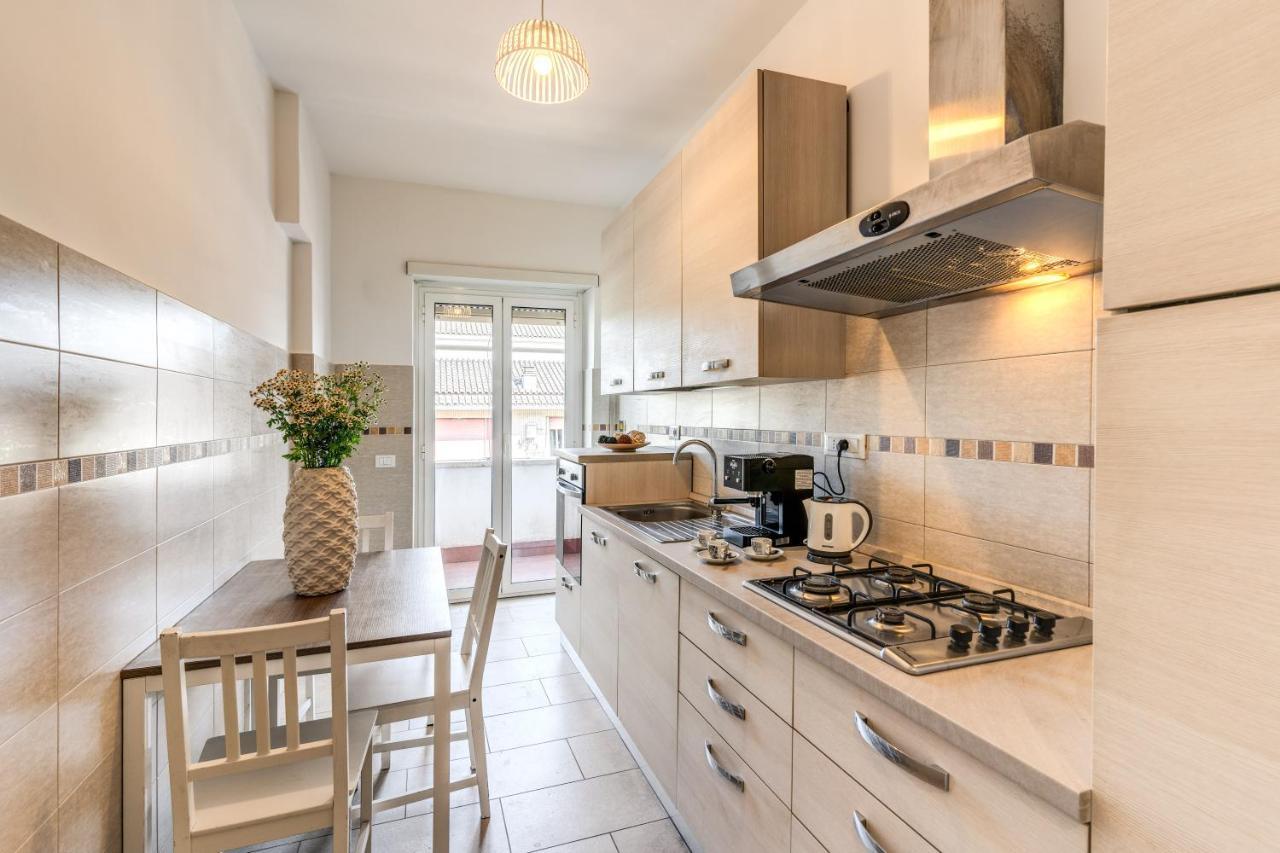 Holydom71 Apartment Рим Екстериор снимка