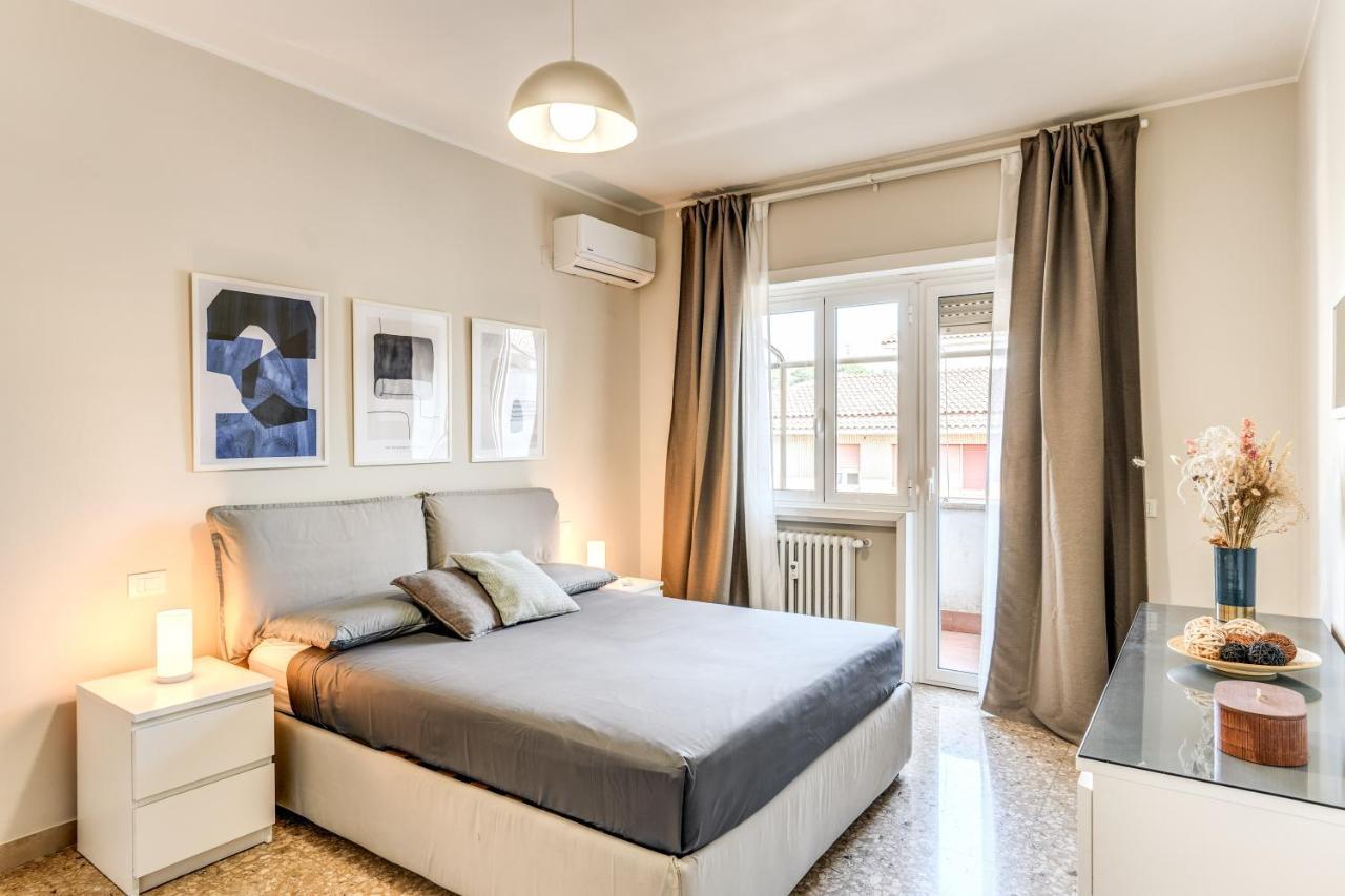 Holydom71 Apartment Рим Екстериор снимка
